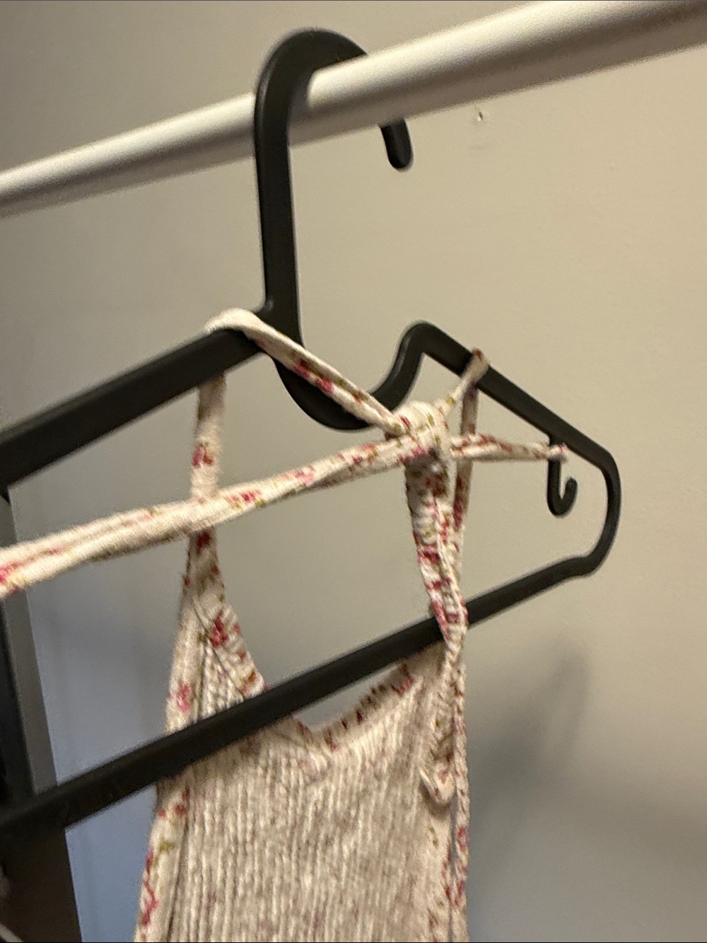 stradivarius Cream Knit Tank with Pink Speckle - Picture 3 of 4